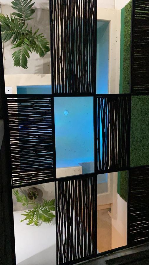 Отель Ocean Front Boutique Плая-дель-Кармен Экстерьер фото